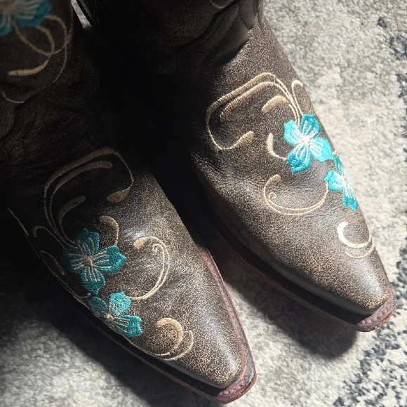 NWOT Corral Circle G Brown Boots with Turquoise Floral Embroidery - Picture 2 of 8